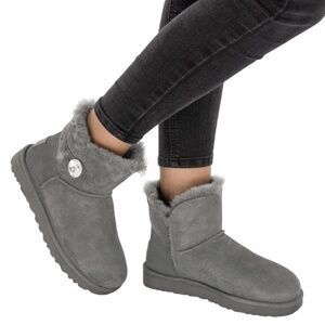 NEW UGG Mini Bailey Button Bling Swarovski 9